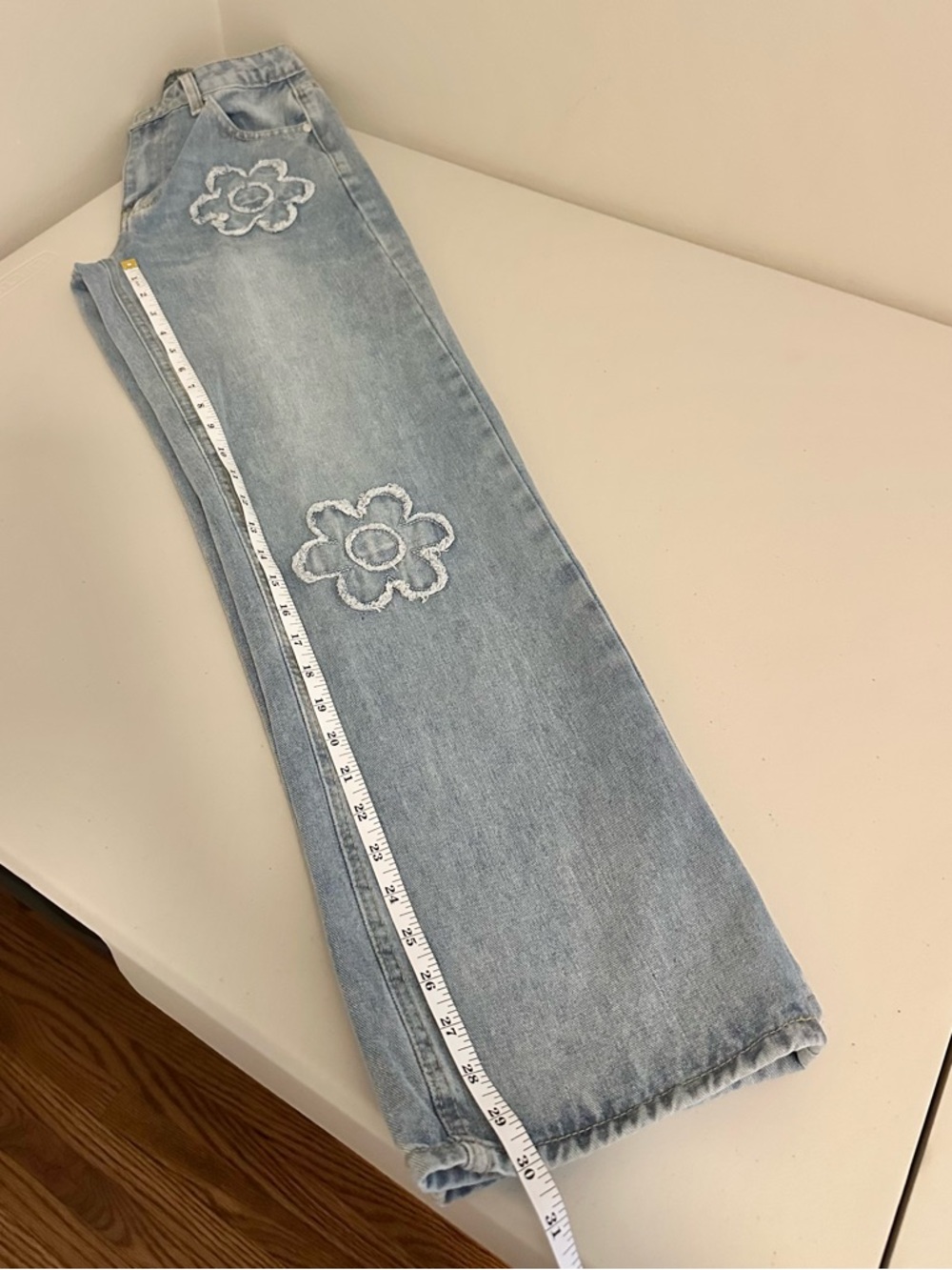Cali 1850 Floral Applique Jeans Size 26 Denim Straight Leg Y2K Flower Patch - Picture 7 of 7